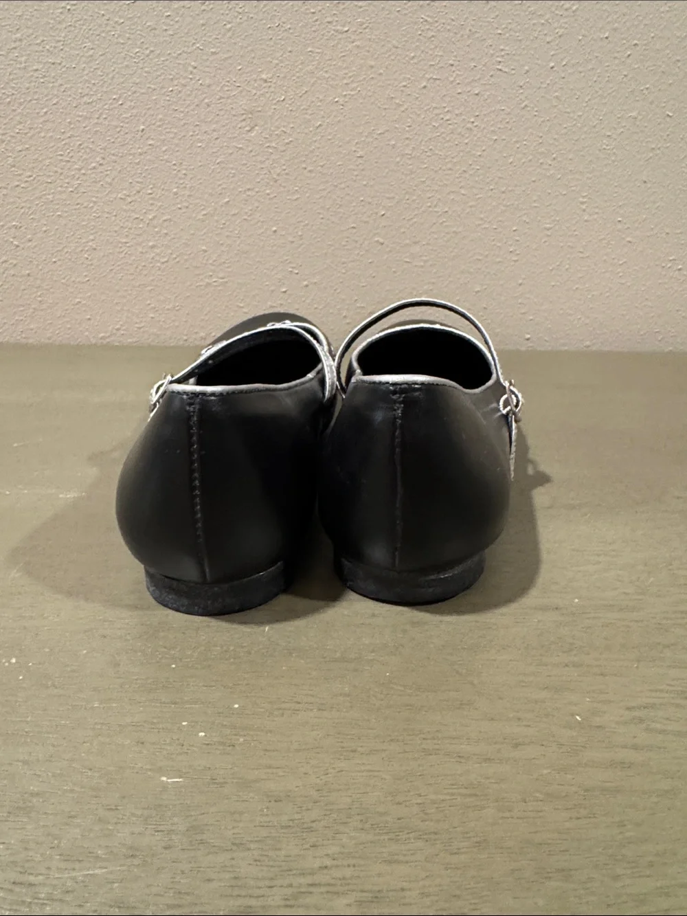 Hanna Andersson Black Mary Jane Flats with Silver Floral Embroidery size 38